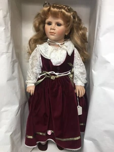 FIBA COLLECTION "Christine” DOLL COA 69/2000 - Picture 1 of 10