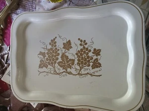 2 Vintage Metal Tole Toleware TV Serving Tray Mid Century Painted Grapes Ivy - Bild 1 von 5