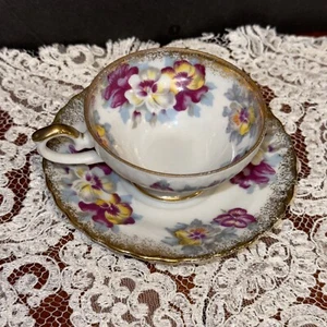 Vintage Royal Sealy Japan Handbemalt Teetasse Untertasse Lila Gelb Weiß Stiefmütterchen - Bild 1 von 6