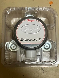 DWYER MS2-W102-LCD-NIST / MAGNESENSE II DIFFERENTIAL PRESSURE TRANSMITTER / NEW - Picture 1 of 1