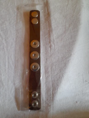 Lederarmband für 3 Chunk / Click Buttons dunkelbraun mit Druckknopf (22 cm lang) - Bild 1 von 3