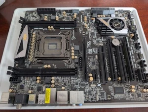 great condition ASRock X79 Extreme4 , GA2011 X79 DDR3 ATX , read description pls - Photo 1/11