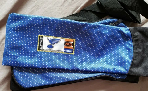 St. Louis Blues Techno Mesh Souvenir Stick Bag Cover
