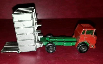 MATCHBOX No. 26 GMC Tipper Truck made by LESNEY in ENGLAND VINTAGE  - Image 1 of 4