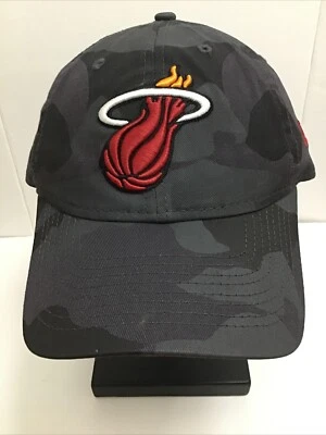 Boné camuflado New Era Miami Heat 9TWENTY preto cinza NBA NOVO SEM ETIQUETAS - Imagem 1 de 4
