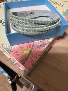 TOUCHSTONE CRYSTAL UNDER WRAPS BRACELET - Picture 1 of 3