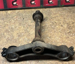 2001 Kawasaki ZG1000 Concours Bottom Triple Tree Bracket ZG 1000 - Picture 1 of 2