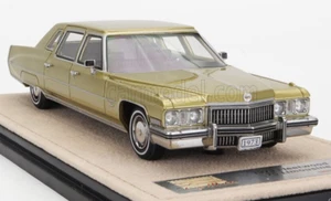 meraviglioso modellino auto in resina CADILLAC FLEETWOOD 75 LIM. 1973 - Oro metallizzato - 1/43 - Foto 1 di 5