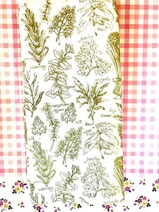 SET OF 2 GREEN GARDEN HERBS KITCHEN TOWELS ROSEMARY MINT BASIL OREGANO CHIVES - Picture 1 of 12