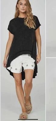 NÜ Shorts Hose Natur Nieten NEU 38/M - Bild 1 von 4