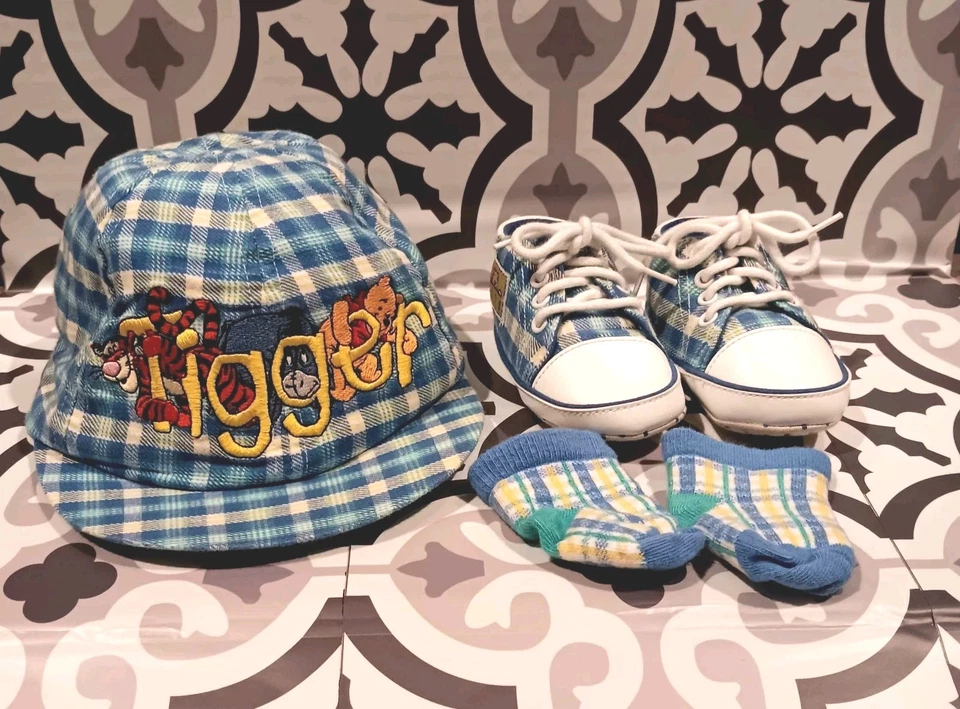 Chapéu, meias e sapatos bordados vintage Disney Tigger tamanho 6-12 meses - Imagem 1 de 4
