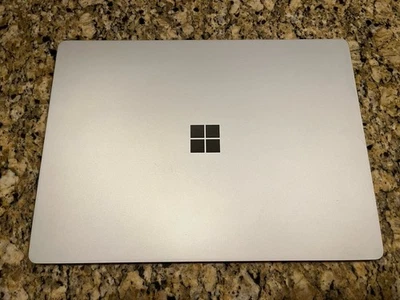 Microsoft - Surface Laptop 2 - 13.5" Touch-Screen i5 8GB 128GB SSD - Platinum - Image 1 of 4