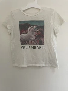 Old Navy Kids Girls Wild Heart Unicorn Graphic Cotton Crewneck T-Shirt Cream S - Picture 1 of 5
