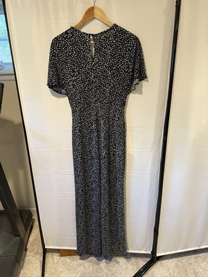 Mono floral mango para mujer talla 6 blanco y negro pierna ancha cuello en V Foto 1 de 3