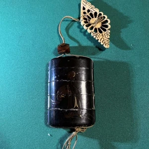 Inro Netsuke Chrysanthemum from Japan - Picture 1 of 6