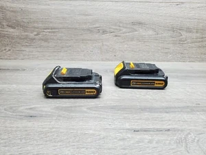 Lot Of 2 Genuine Dewalt 20V Max Batteries Dcb201 Dcb207 - Picture 1 of 5