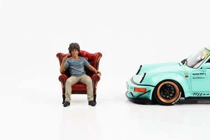 1:18 Figura RWB Akira Nakai-san con sillón American Diorama Figura 1