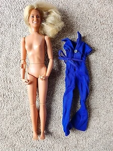 Vintage 1976 Kenner Jamie Sommers BIONIC WOMAN 12"Action Figure Doll in Jumpsuit - Picture 1 of 5
