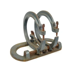 Ice Skating Sharpening Vise Cast Iron Double C Clamp Figure Skating Hockey Tool - Picture 1 of 6
