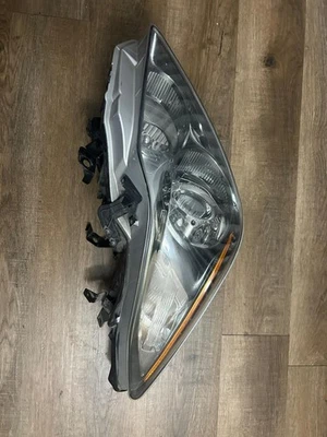 Faro HID de xenón lateral derecho Infiniti G37 cupé OEM 6062P DG1 Foto 1 de 3