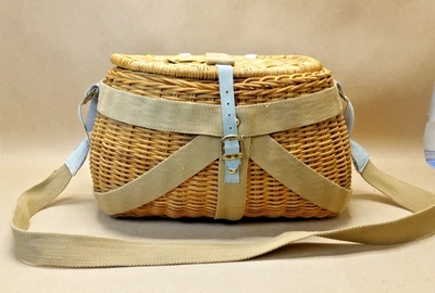 Cesta de mimbre creel de pesca con mosca de colección correa ajustable de lona Foto 1 de 4