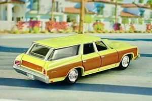 2nd Gen 1971–1976 Chevrolet V8 Caprice Classic Estate Wagon 1/64 Limited Edit W - Picture 1 of 5