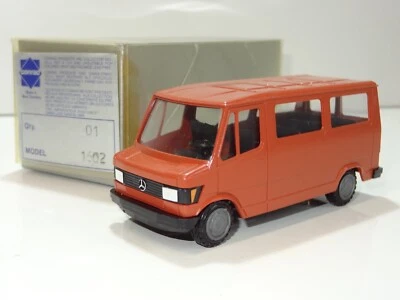 Conrad 1602 MERCEDES BENZ 207 / 208 / 307 / 308 MINIBUS  (380) - Изображение 1 из 4