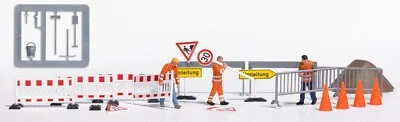 HO Scale Accessories - 79900 - Action Set - Setting up barriers - Image 1 of 2