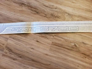 NOS NEW Chevrolet Chevy GMC 5700 Emblem Badge Decal Reads - 4X4 5700 - Bild 1 von 6