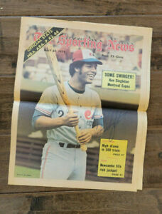 1974 SIGNED SPORTING NEWS COVER KEN SINGLETON MONTREAL EXPOS METS ORIOLES YANKEE