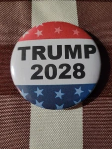 DONALD TRUMP FOR PRESIDENT 2028 KEEP AMERICA GREAT BUTTON PIN 2 1/4" ROUND - Picture 1 of 1