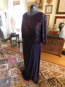 PRECIOSO VESTIDO FORMAL/MADRE DE NOVIA ALEX EVININGS MORADO PROFUNDO S 22W - Imagen 1 de 6