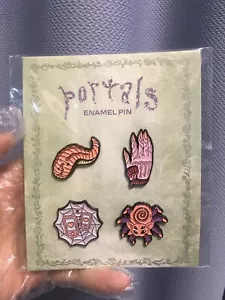 Juego de Pin Melanie Martinez Melanie The Portals Tour Oficial Esmalte - Imagen 1 de 2