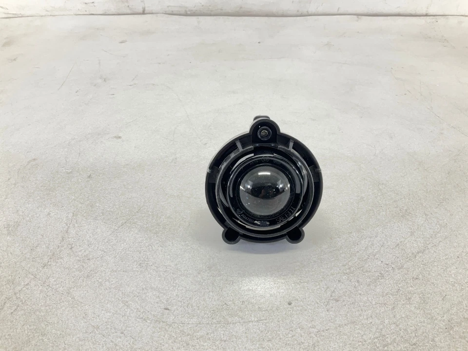 05-07 Luz antiniebla delantera izquierda conductor o pasajero derecho SATURN ION Foto 1 de 4