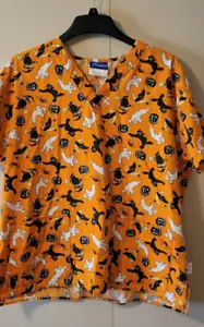 Scrub Top Shirt Women Large Short Sleeve Halloween Crest Black Cats Ghosts Fall - Picture 1 of 13