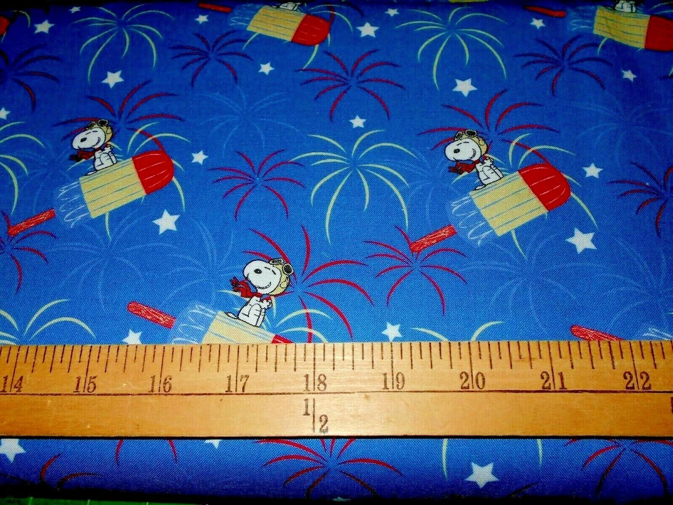 Tela patriótica de paleta de 1 yarda Peanuts Snoopy Foto 1 de 1