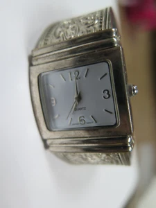 Quartz Stainless Steel Cuff Design Floral Watch Needs New Battery As is Buy - Picture 1 of 14