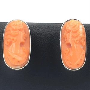 Pendientes De Lóbulo Con Camafeo De Coral En Oro Blanco Macizo 18K Vintage '60 - Imagen 1 de 9