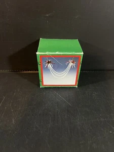 Vintage House of Lloyd Christmas Around The World Pearl Swag Ornament - Picture 1 of 2