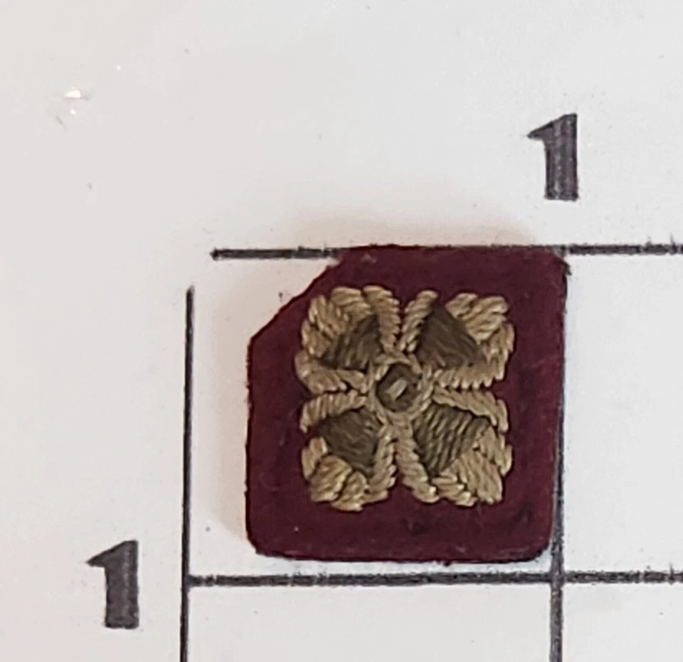 Red Pip Cloth Vintage Canada Canadian Military Rank Sew On Patch - Image 1 of 1