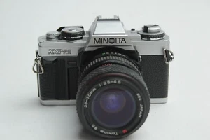 MINOLTA XG-M SLR FILM CAMERA WITH TOKINA 28-70MM F3.5-4.5 SD LENS - Picture 1 of 8