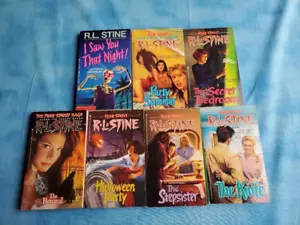 Lot 7 R. L. Stine 6 Fear Street. MMPB Party Summer Betrayal Knife - Imagen 1 de 1