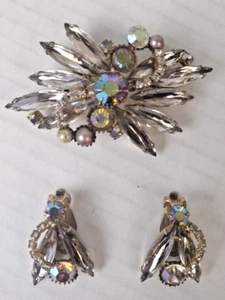 Vintage Aurora Borealis Rhinestone Brooch & Earring Set LG Baguettes & Crescent - Picture 1 of 13