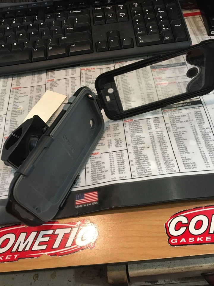 CAPDASE I-phone S3 Cell Phone Holder For Handlebars - Image 1 of 1