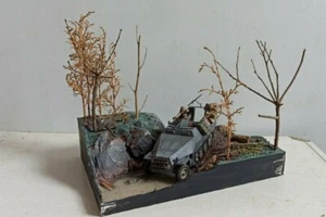 DIORAMA MILITAR CONSTRUIDO - EJÉRCITO ALEMÁN SDKFZ 241 - MUY BUENOS DETALLES - Imagen 1 de 8