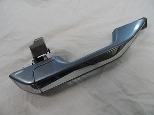 2011 HONDA ODYSSEY DOOR HANDLE, OUTSIDE Celestial BLUE right FRONT PASS. DOOR  - Bild 1 von 1