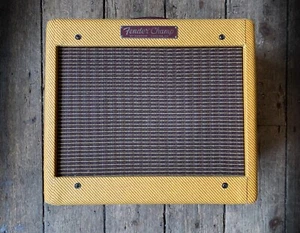 2020 FENDER CUSTOM CHAMP '57 NEUAUSGABE VENTILVERSTÄRKER COMBO IN LACKIERTER TWEED-OBERFLÄCHE - Bild 1 von 9
