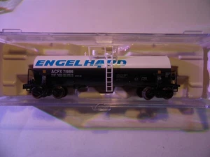 N - Atlas 43480 - Kaolin Tank Car, Engelhard ACFX 71986     LN   Knuc  couplers - Picture 1 of 2