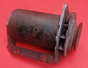 TRIUMPH TR3 TR4 MGA Morris MGB Morgan LUCAS 22715E C40 Generator dated 10/ 1966 - Picture 1 of 11