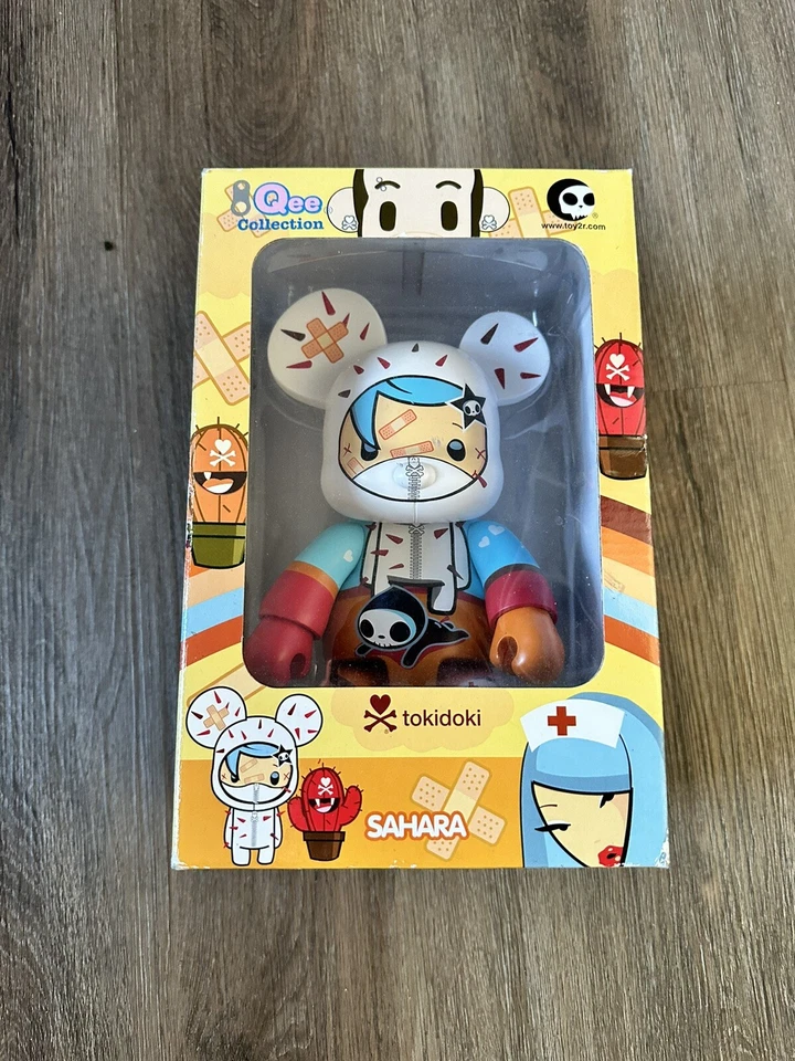 Tokidoki Qee Colección SAHARA (artista de Italia Simone Legno) Foto 1 de 4